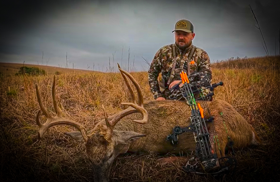 Huge Buck Bow Hunting in Kansas with split Brow Productions and my724outdoors.com!