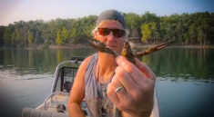 Trapping Monster Crawfish in Table Rock Lake with Living the Ozarks and my724outdoors.com!
