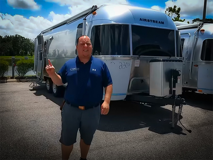 This 2022 Airstream International 25FB has a GARAGE DOOR !$%?? with Matt's RV Reviews and my72outdoors.com!