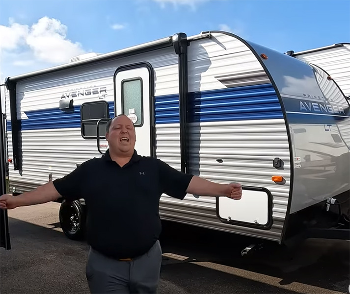 The Primetime Avenger 17FQS Might Be the Perfect Couples Camper with Matt's RV Reviews and my724outdoors.com!