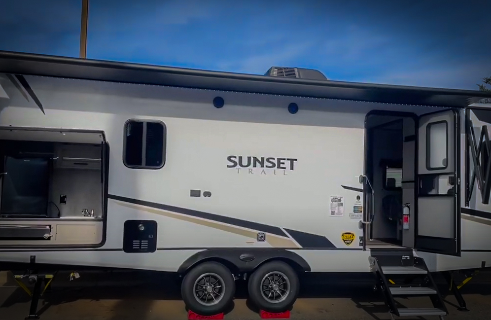 What does it mean when a camper has a “winter,” “arctic” or “four seasons” package with Camp Oaks RV and my724outdoors.com!