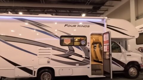 Michigan Class C Motorhome Show Has Some Amazing Motorhomes on Display with Matt's RV Reviews and my724outdoors.com!